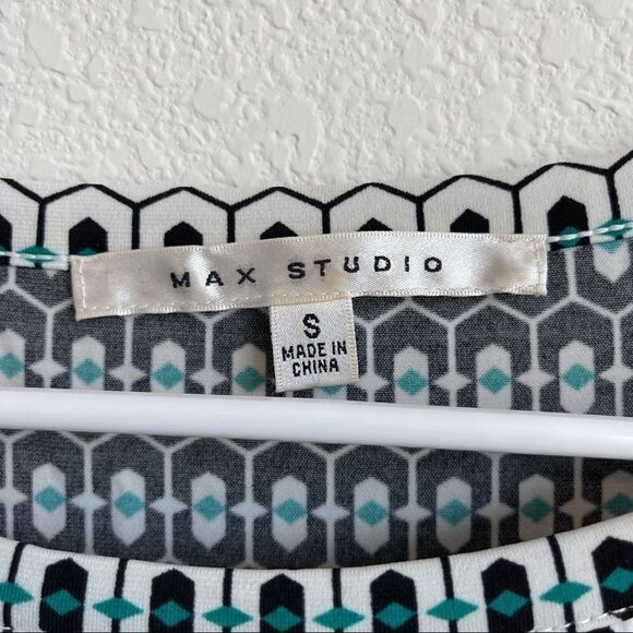 Max Studio Pullover Dress Navy Geo Print, Size S - Picture 5 of 10